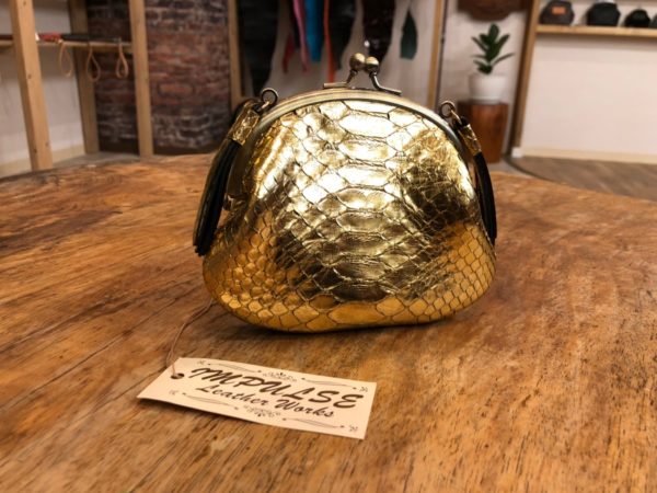 最高に金運が上がる！黄金のがま口財布